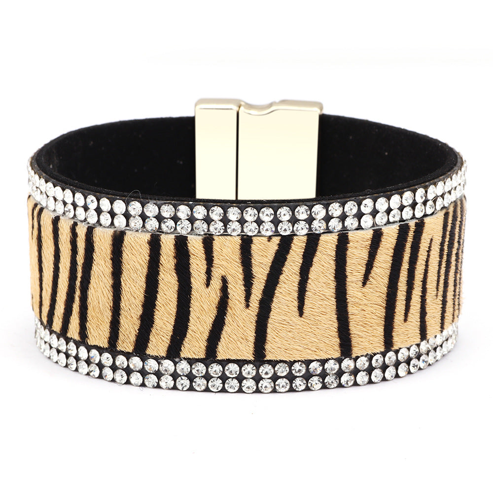 Korean Trend Leopard Print Totem Horsehair Magnetic Button Bracelet | Fashionable and Versatile | Personalized Choice