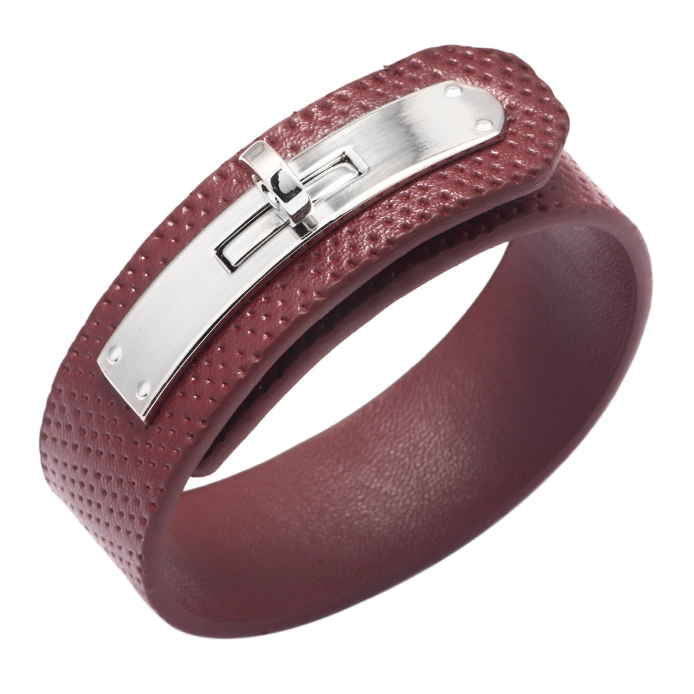 Nordic Rune Leather Bracelet | Fashion Show Style | Personalized and Versatile Women's Bracelet
