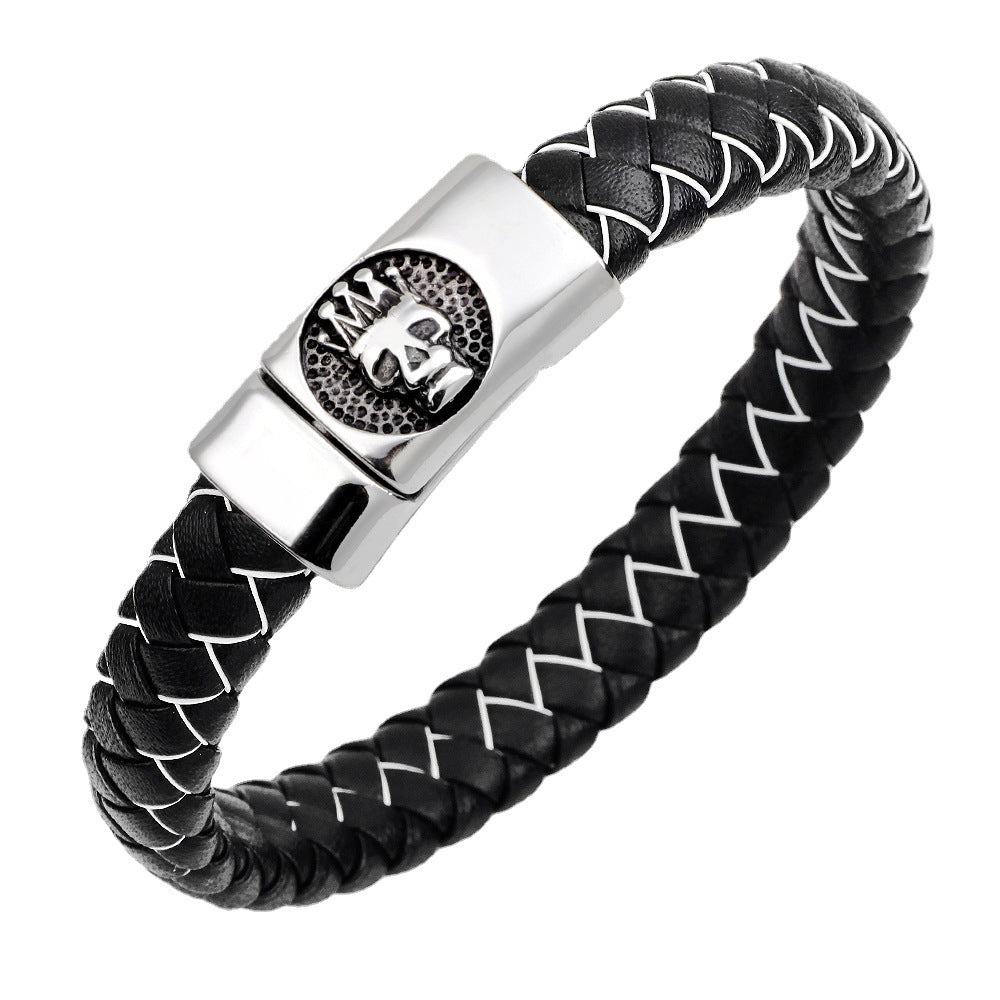 Dunkles, mysteriöses Schutzarmband mit Totenkopfkrone | Edelstahl und echtes Leder | Magnetschnalle, personalisiertes Accessoire 